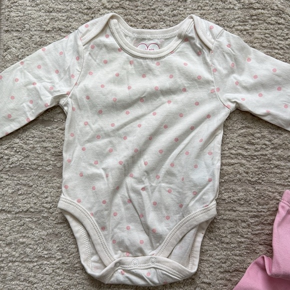 8 Piece Girl's Maggie & Zoe, bon bebe, Carter's... Mix & Match Bundle - Size 0-3 - Picture 13 of 14